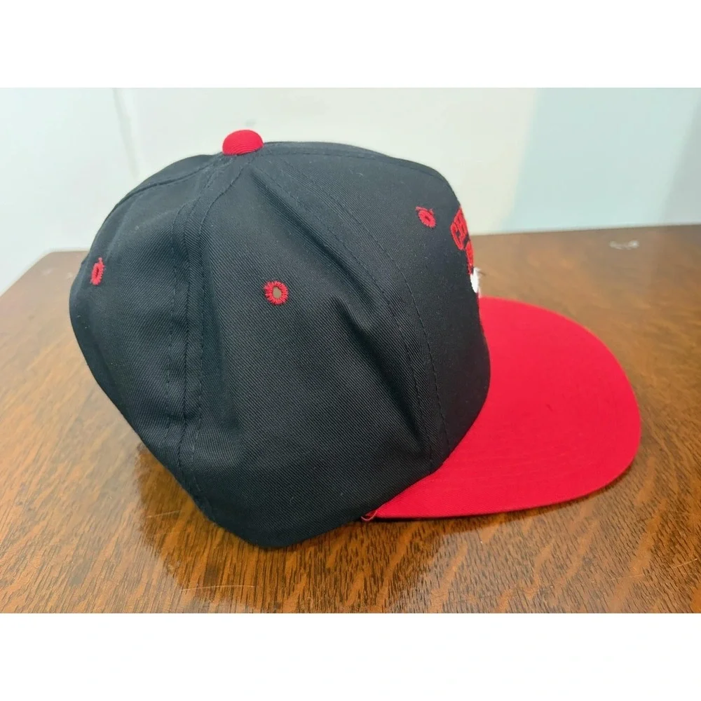 Vintage Chicago Bulls Hat‎ Snap Back Mens One Size Black Red NBA Basketball 90s